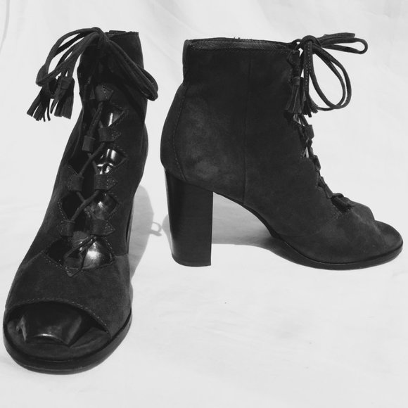 FRYE Gaby Ghillie Suede Lace up Booties Sz. 7.5M - Picture 3 of 8